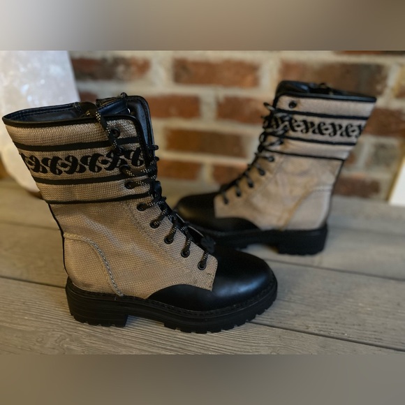 Sam & Libby Boots - Picture 4 of 13